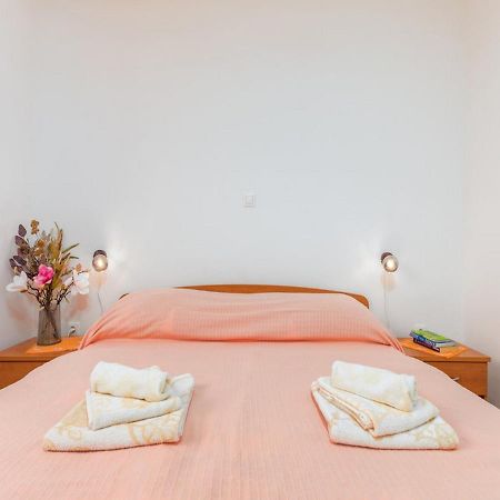 Apartment Dana Fazana Bagian luar foto