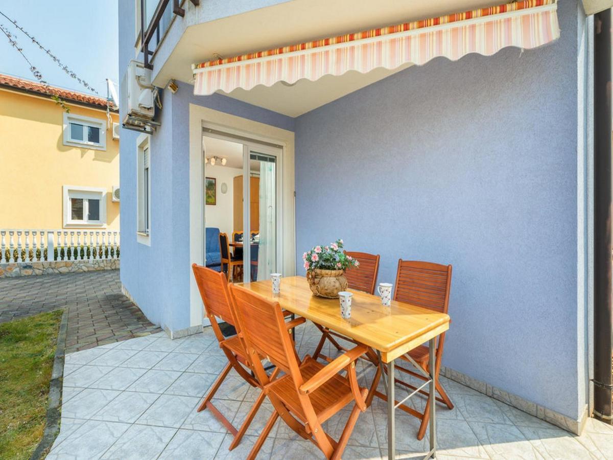 Apartment Dana Fazana Bagian luar foto