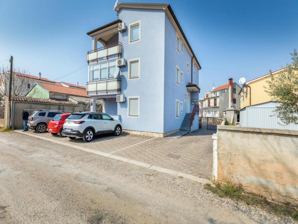 Apartment Dana Fazana Bagian luar foto