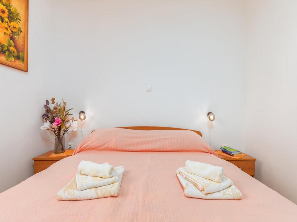 Apartment Dana Fazana Bagian luar foto