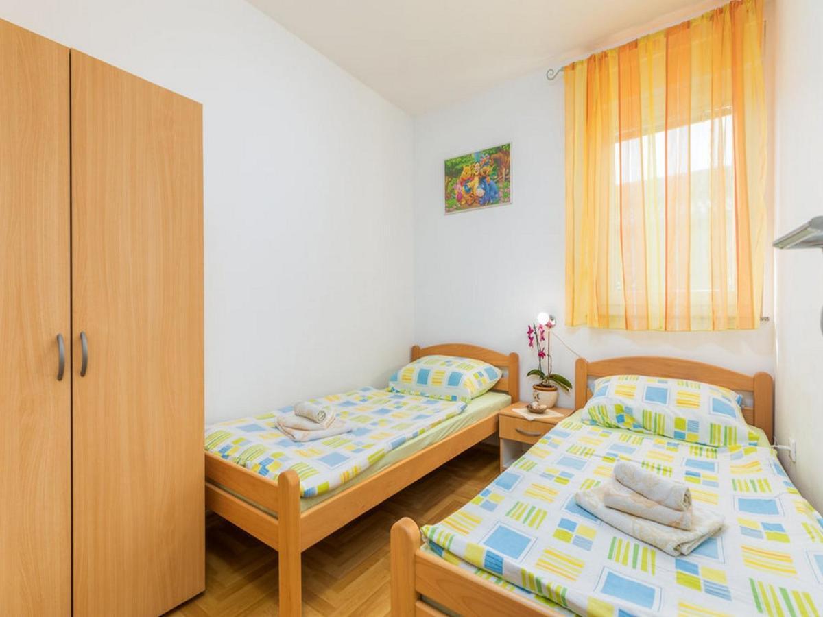 Apartment Dana Fazana Bagian luar foto